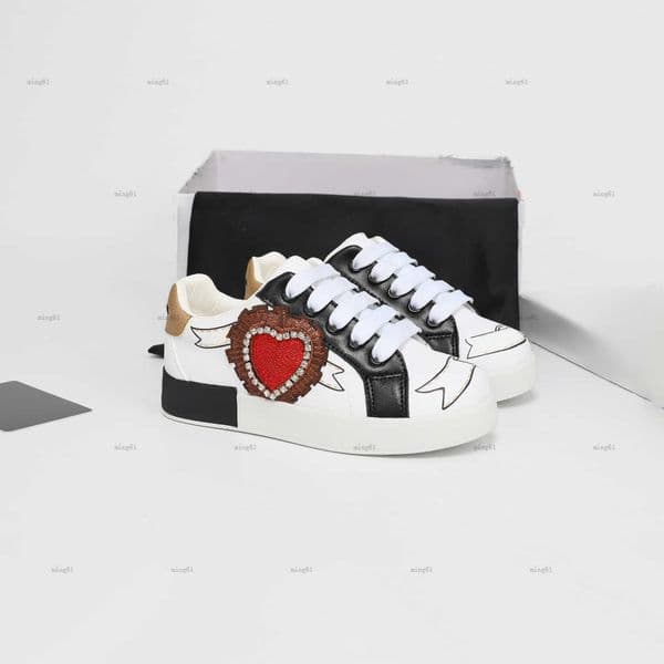 Brand Child Sneakers Red heart accessories kids skate shoes Size 26-35 designer shoes Box protection Buckle Strap baby casual shoes