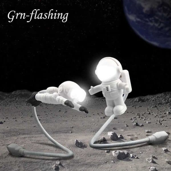 Portable USB Powered Night Light Astronaut Shape Reading Desk Lamp DC 5V LED Light for Computer Laptop PC Lighting Space LoversLX241102