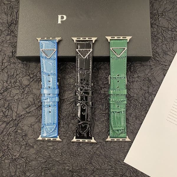 Triangle Designer Leather Crocodile pattern Watchband for iWatch 8 7 6 5 4 3 SE 38mm 40mm 41mm Wrist Strap 42mm 44mm 45mm 49mm for Apple Watch band Bracelet