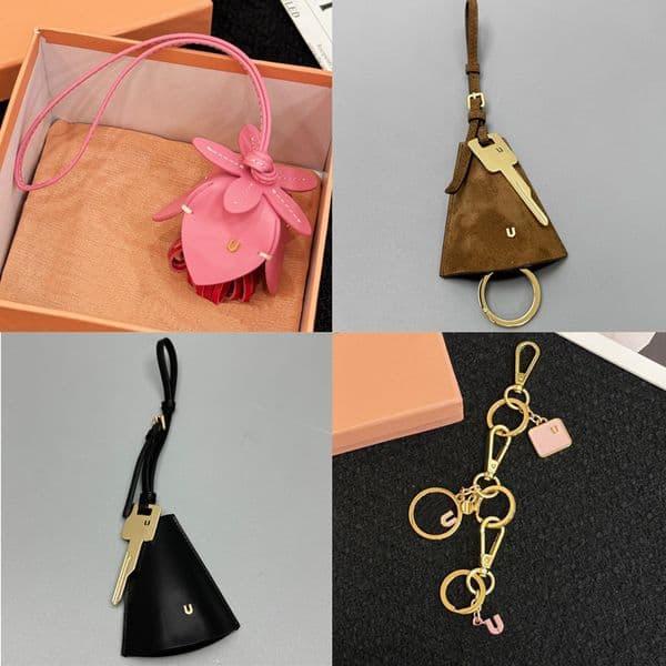 Luxury Keychain Designer Bag Charm For Women Flower Key Chains Mens Key Holder Bag Charms Keyrings L2605250BCO