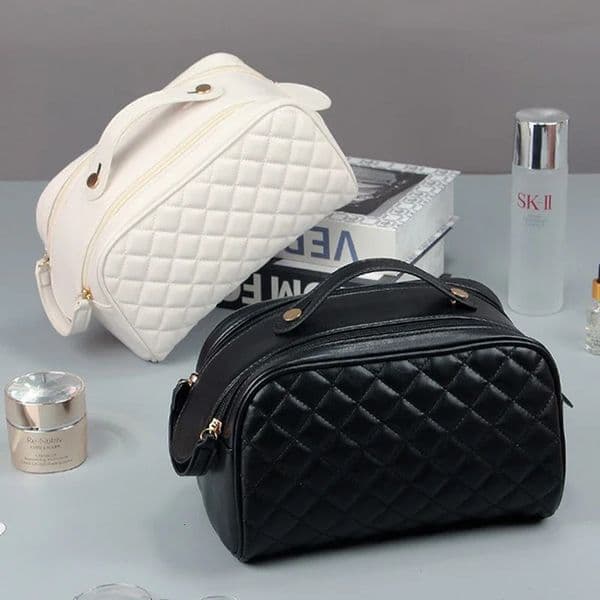 Womens portable makeup bag portable stylish easy to clean waterproof storage business travel bag 241106