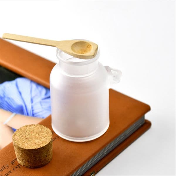 1 pcs 100/200/300/500g Empty Bath Salt Bottle Plastic Matte Cork Jar Women Bottles Container Refillable Bottle With Wood Spoon