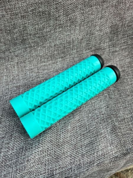 bmx Grips Bicycle Handlebar Grip Anti-slip Wear-Resisting Bike Handle Protect Rubber Covers FixedGear Road Bike Accessories