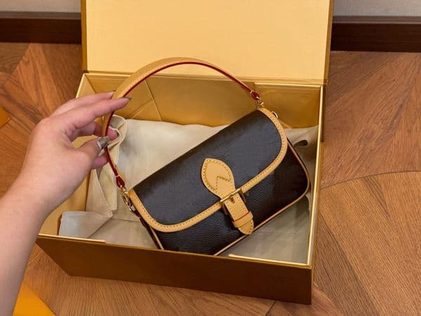 New Product Fashion Women Bag Designer Shoulder Bag Diane Mini Bag Handbags Lady Messenger Luxury Designers Crossbody Tote Bags
