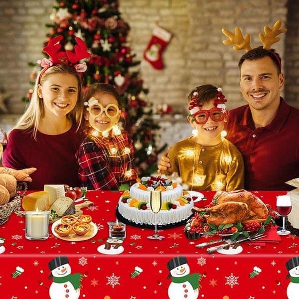 Christmas Theme Party Tablecloth Snowman Snowflakes PE Christmas Tablecloth PE Table Cloths For Christmas Parties Holiday Home