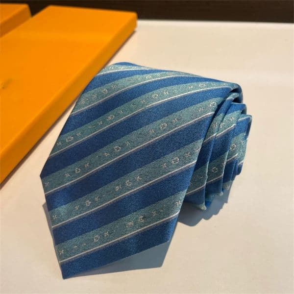 Mens Designer Ties Silk Jacquard Brand Classic Bee Print Handmade Necktie For Men Wedding Casual And Business Fashion Neck Tie With Box hh L260519