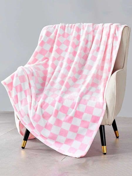 1pc 300GSM Warm And Cozy Pink Checkered Blanketltra Soft Fleece Checkered Throw Blanket for Couch Bed and TravelXJ241111
