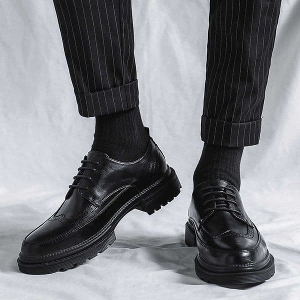 Men Dress Shoes Block Mens Shoes Korean Version Trendy British Casual Shoes Wedding Shoes Formal Pointed Groom's Leather Shoes 241009