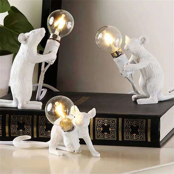 Modern LED desk lamp resin animal mouse squirrel LED night light mouse desk lamp home decorative desk lamp lighting 241111