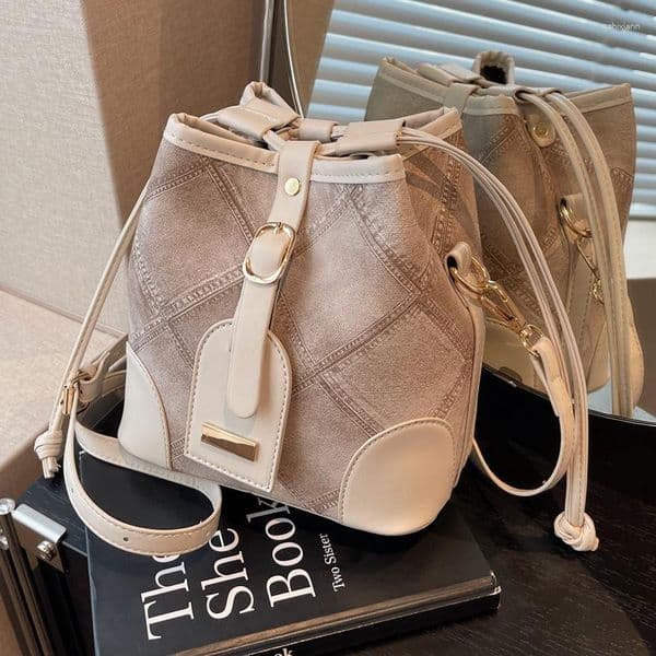 Drawstring Small Bag Women's Fashion Explosion Shoulder Crossbody High-grade Texture Niche Design Rhombic Bucket zhanyishengli