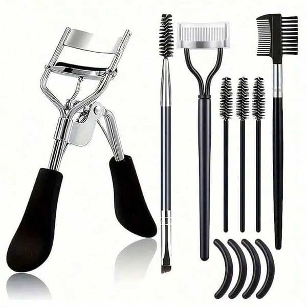 -Built in eyelash beauty kit including eyelash curler with comb separator eyelash curler eyebrow brush 4 silicone filling pads W241118