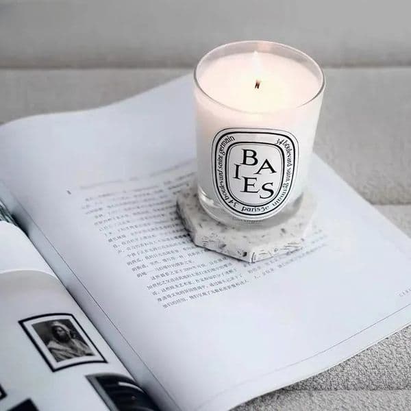2026 New Designer Aromatherapy Scented Candle E Natural Plant Essential Oil - White Hand-Poured 190G With Gift Box Free Shipping