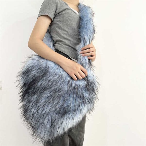 Fur Crossbody Bags Grass Plush Tote Bag Large Capacity Shoulder Bags Personalized Love Bag Totes Handbags 241104
