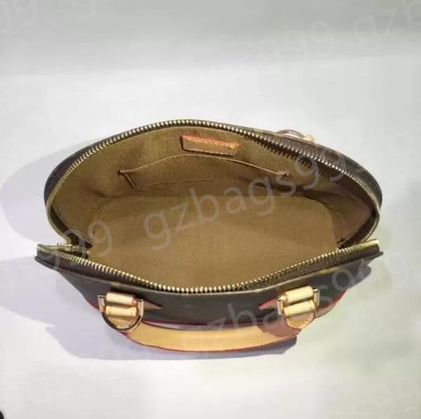 Chic Ladies' Leather Tote with Chain Detail - Convertible Shoulder and Crossbody Bag