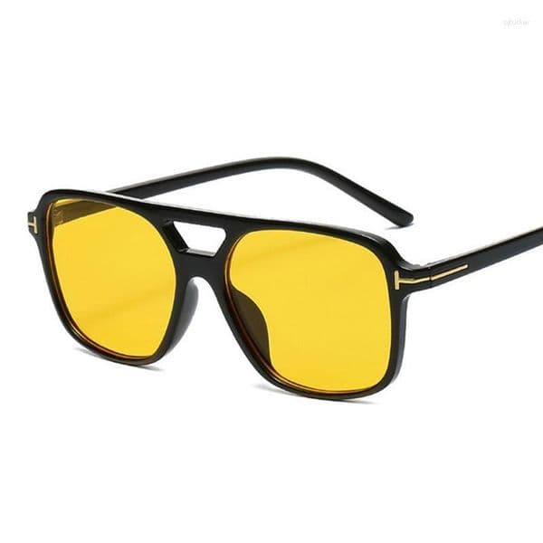 Sunglasses Square Women 2024 Designer Retro Clear Yellow Sun Glasses Men Vintage Rivet Shades For D021SunglassesSunglasses