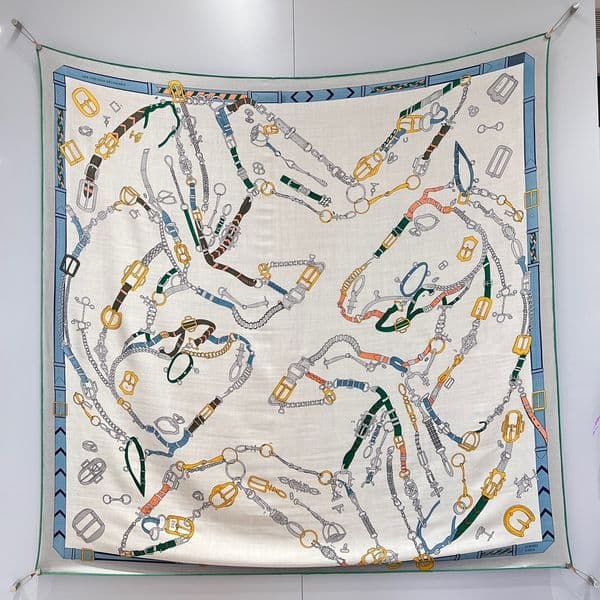 140*140cm designer silk cashmere scarf 70% cashmere 30% silk hand-rolled shawl Luxury cashmere scarf Four Seasons Jumping horse pattern women cashmere square