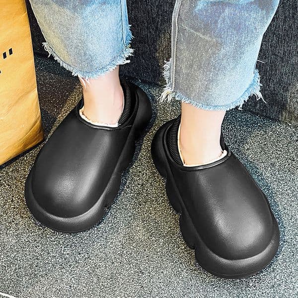 Free shipping designer's high-quality EVA soft thick soled women's winter fashionable home slippers, men's warm shoes new slippers