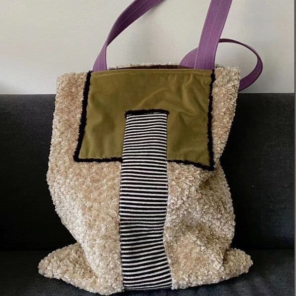 Niche 2023 new autumn and winter large capacity spliced fur bag, women's high-end versatile shoulder bag