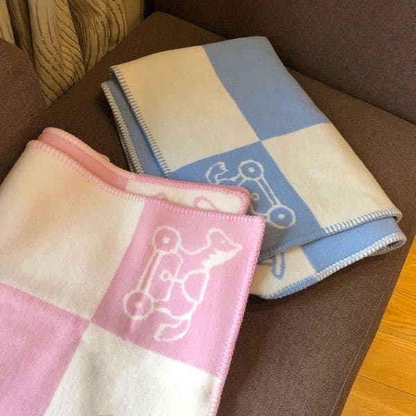 Free shipping Wool Horse Infants and Toddlers - Cashmere-Soft Knitted Throw Blanket with Pony Pattern, Lightweight for Daily Use 130/100cm