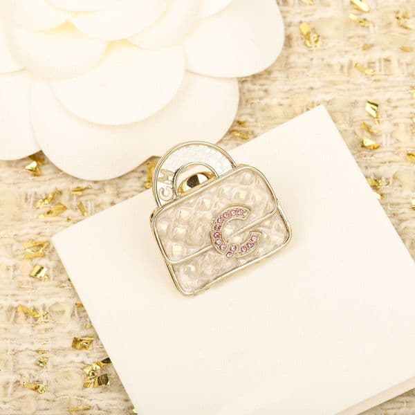 2026 Luxury quality charm brooch with diamond and pink color desinger padlock shape enamel style have stamp box PS3239