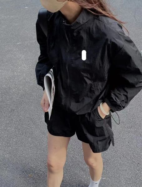 Women's suit Designer Women's tracksuit Sports suit Sun protection set Fashion Casual Long sleeve shorts free size