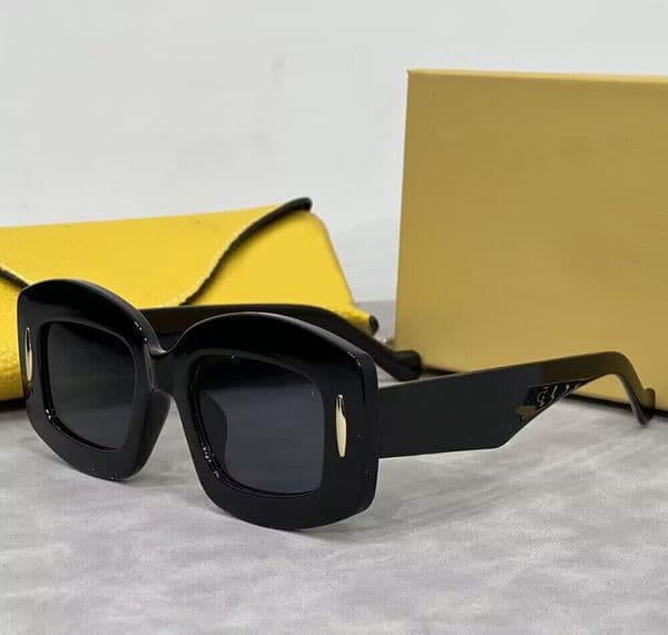 Designer Sunglasses for Women Mens Sunglasses Men Eyewear Goggles Shades Classic Style Fashion Outdoor UV400 Travel beach Sports Driving Sun Glasses Top Quality