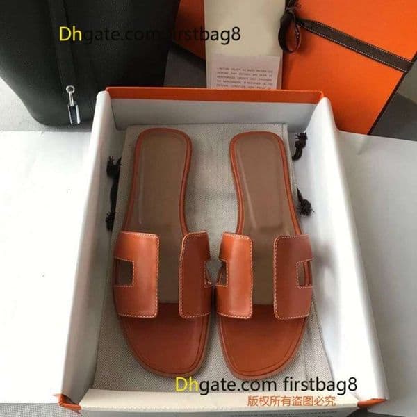 Classic Women Beach Slippers Flat Woman Slipper Summer Lady Cartoon Big Head Slides Leather Bath Sandals Slides 25