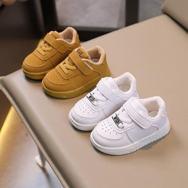 2026 New Children's Baby Casual Board Autumn Designer Men's Shoe Walking Soft Sole Anti Slip Girls Breathable Sports Basketball Shoes