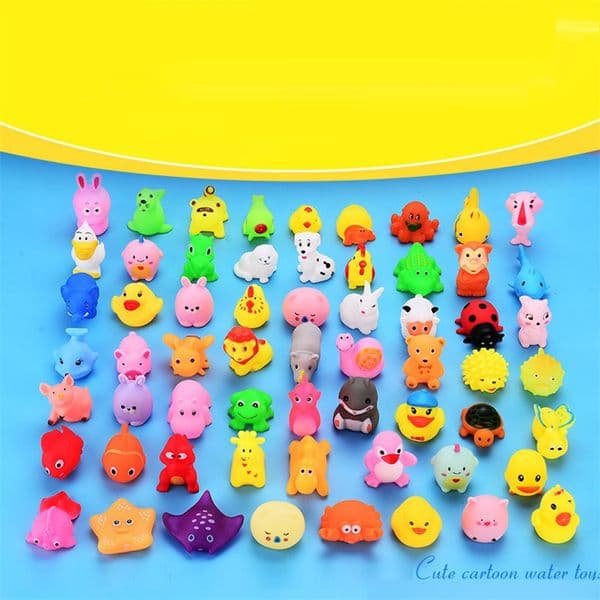 Wholesale-Toilet Supplies Children Bathing Toy Floating Rubber Ducks Squeeze Sound Cute Lovely Duck for Baby Shower Simulated cartoon animals toys gifts LT1054