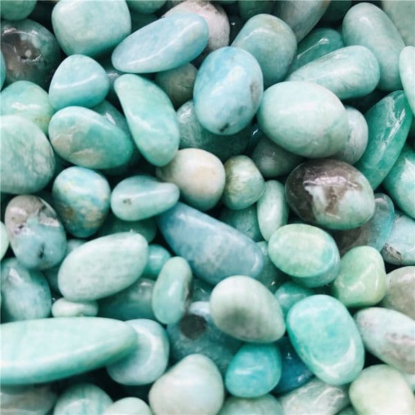 Natural green Tianhe stone, quartz crystal, polished sand gravel specimen natural stone and mineral fish tank stone
