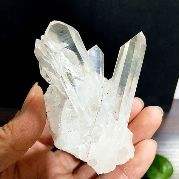 Natural White quartz clusters Raw Stone Mineral Specimen Room Decor Rare Crystals Gemstones Powerful Energy Chakra