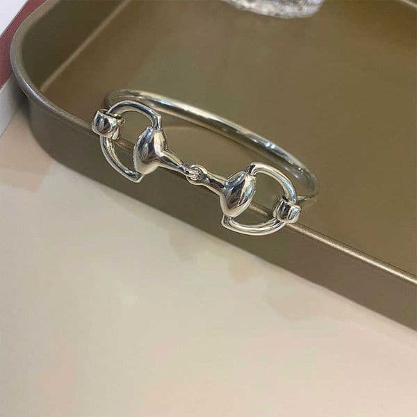 Bracelets Wholesale European Fashion Horse Snaffle Bit Easy Hook Clasp Charm Bracelet Bangle Promotional Gifts z240704