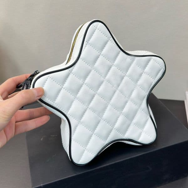 Real leather Woman Women luxurys Designers bags Star Crossbody bag Shoulder bag Handbags Messenger Chain Bag Wallet lady clutch Fortune bag 22m