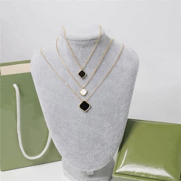 Necklaces Designer Necklace Fashion Mini Pendant Women's Jewelry Fritillaria Clover Design Gold 4 Color Elegant Temperamental