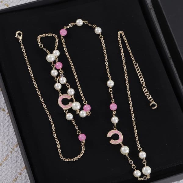 New Pink Diamond Letter Necklace Pendant Chain Necklaces Fashion Neckalce For Woman Couple Necklace Wedding Gift Jewelry