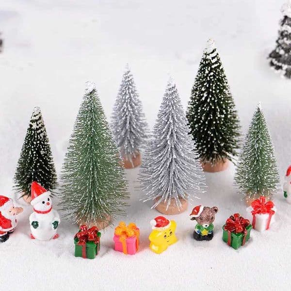 1 PC Artificial Christmas Tree Figurine Sisal Silk Cedar Pine Tree Mini Miniature Micro Landscape New Year Fairy Garden DecorXJ241007