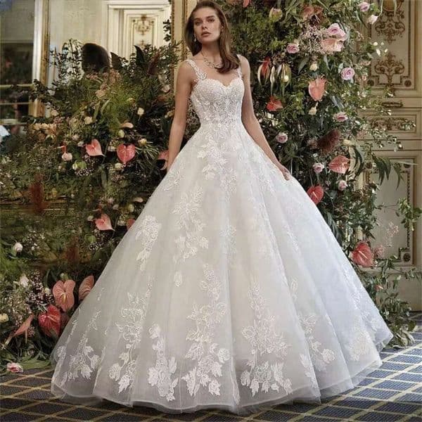 Sexy Sweetheart Spaghetti Straps Wedding Dress Romantic Applique Lace Sleeveless Bridal Gowns Custom Made Bride Dresses