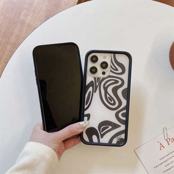 Designer Phone Case Wildflower 3D Network UK Skull Phone Case iPhone 16 15 14 13 12 Pro Max Plus 16pro STAR WF Cute Cartoon Cover Funda M241008