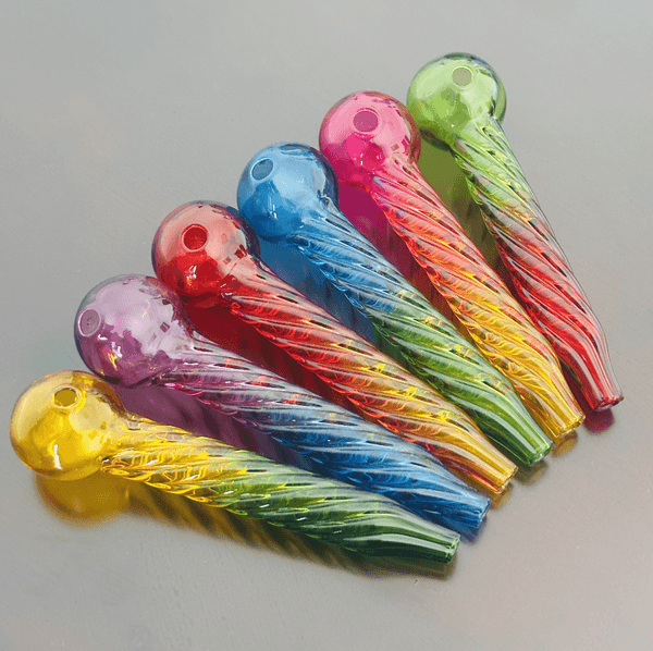 New Screw Thread Design Glass Oil Burner Pipe Clear Color Thick and Heavy Hand Smoking Pipes Transparent Great Tube Oil Nail Pipe Cheapest