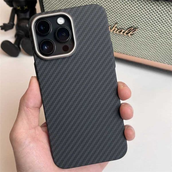 Phone Case magnetic carbon fiber pattern for case iPhone 16 15 14 Plus 13 12 Pro Max shock-absorbing PC cover N241008