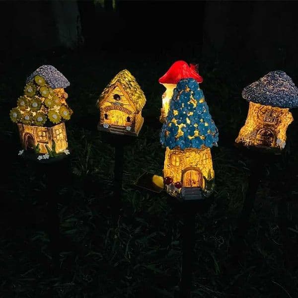 New Arrival Creative solar resin mushroom house light outdoor waterproof LED cartoon floor plug light garden decoration lawn landscape light Z241010