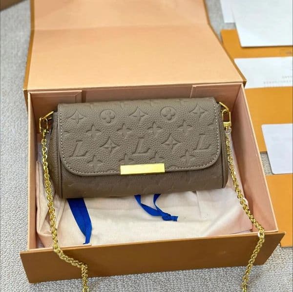 2024 Designer clutch handbags woc Envelope Genuine leather caviar bags wallet on chain purse fashion lady shoulder bag women handbag vintage card holder purse