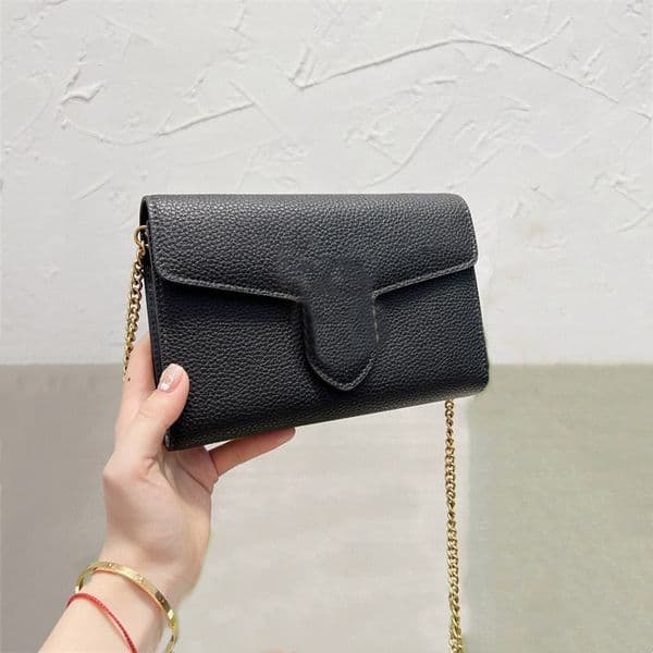 Woman Crossbody Chain Bags Designer Shoulder Bag Mini Envelope Bags Fashion Purses Leather 4 Color