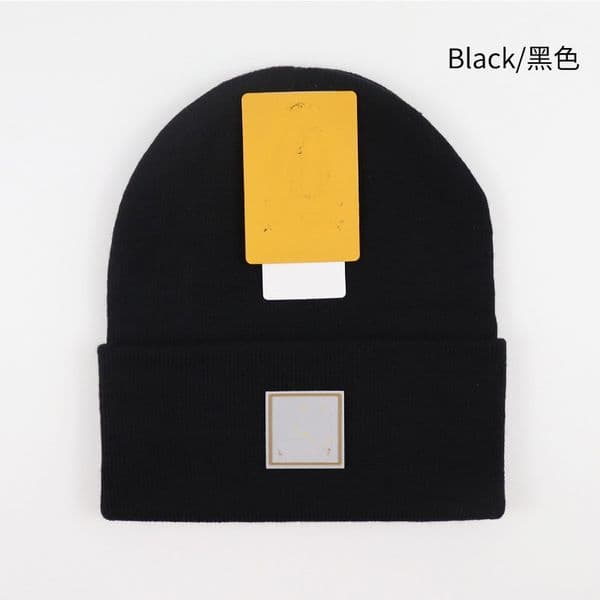Europe Designer Fashion Knitted Hat Beanies Men Women Autumn Winter Outdoor Warm Small Square Logo Skull Caps Casual Fitted Girls Bonnet Gorros