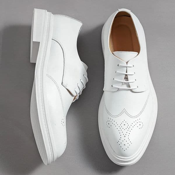 British style leather wedding dress Brogue business dress white formal party casual shoes mens sports shoes 241007