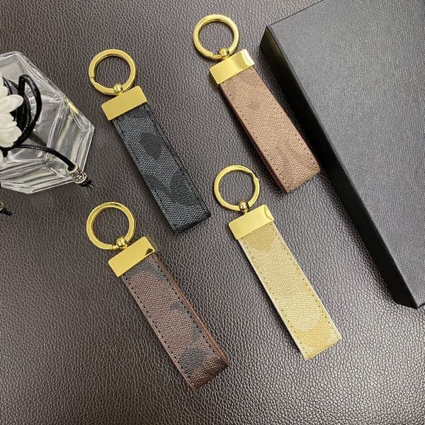 Designer Keychain COA Women Luxury Keychains Keyring Leather Car Keychain Tote Bag Pendant Accessories Houndstooth Letter Pattern Lover Gift