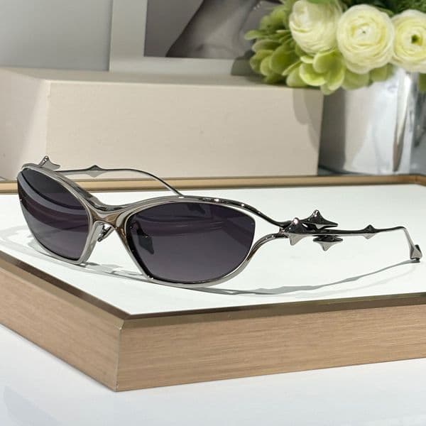 Sunglasses or Optics For Men Women YTT Fashion Summer Designer Stylish High Street Style Anti-Ultraviolet Retro Plate UV400 Metal Full Frame Glasses Random Box
