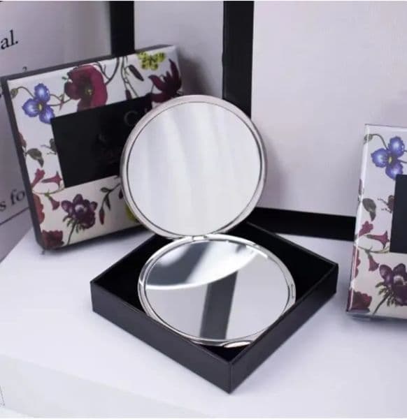 Flora Deluxe Sier Designer Letter Round Travel Stainless Steel Pocket Makeup Mirror Double Sided Portable Folding Mirror-2 0000