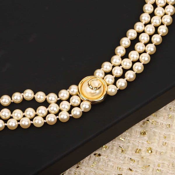 2026 Luxury quality charm waist belt pendant necklace with white nature shell beads in 18k gold plated have stamp box three layers PS7739B