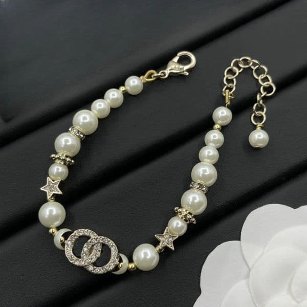Fashion Designer Bracelet 18k Gold Plated Brand Bangle Pearl Bracelet Jewelry Women Luxury Wedding Accessories